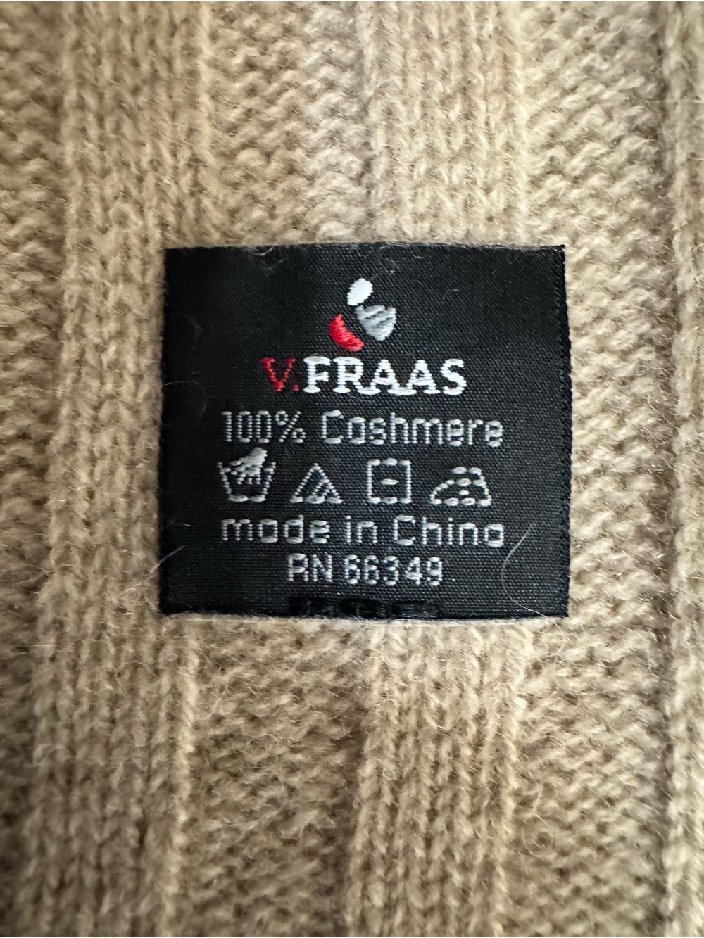 V Frass 100% Cashmere Scarf Quiet Luxury Preppy Soft Girl Neutral Scandi Ribbed - Picture 4 of 5